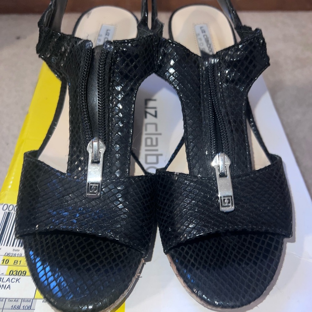 Liz Claiborne Black Textured Women's Sandals